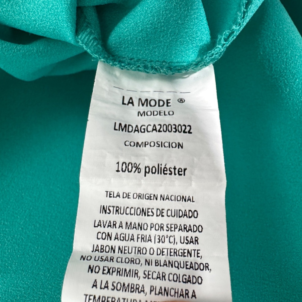 La Mode Women’s Size Medium Green V Neck Slit Sleeve Lightweight Casual Blouse - Picture 4 of 7